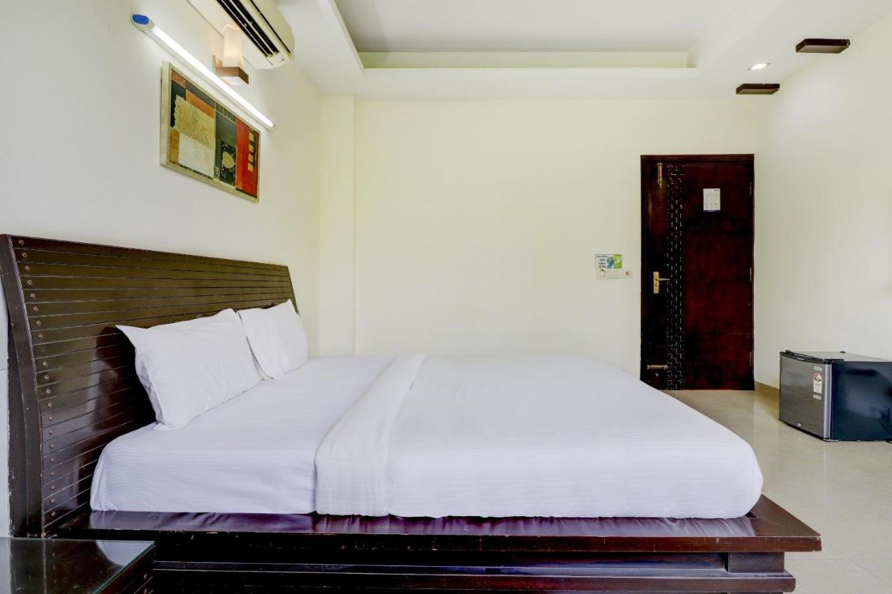 Dreamz Hospitality Gurgaon Hotel Exterior photo
